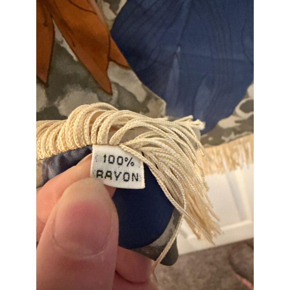 Fringed Rectangular Scarf Reversible Two Differen… - image 4